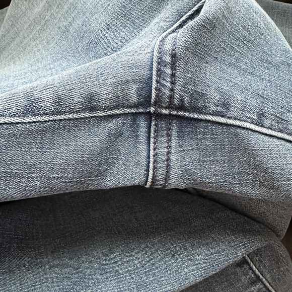 NYDJ Relaxed Straight LiftxTuck Technology Majestic Wash Jeans Size 10 - Picture 9 of 11